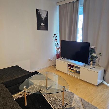 Comfortable 1 Bedroom Apartment In Helsinki Buitenkant foto