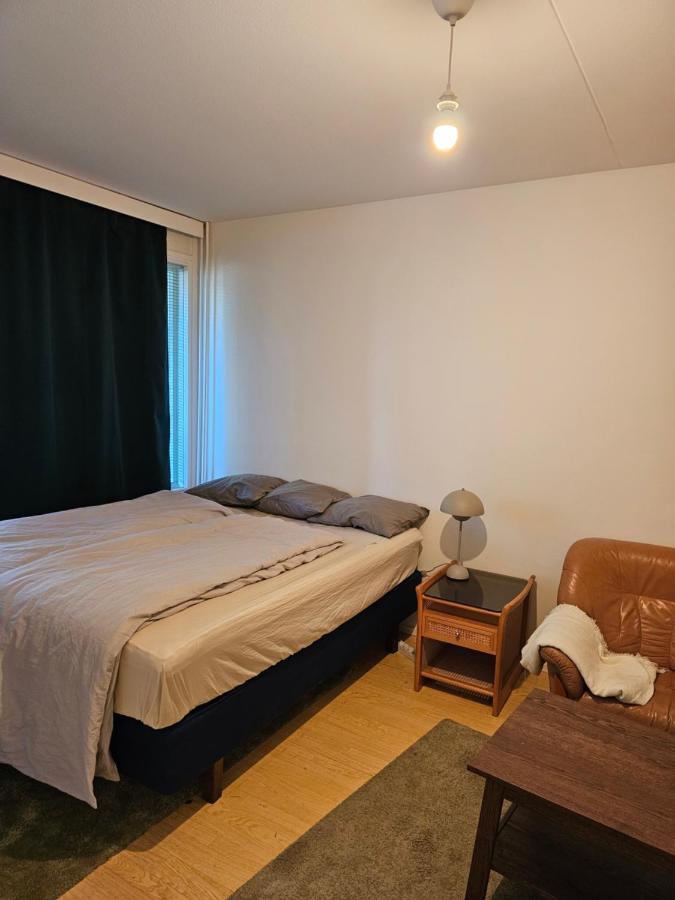 Comfortable 1 Bedroom Apartment In Helsinki Buitenkant foto